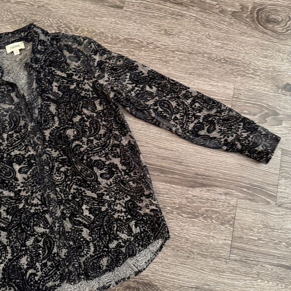 L'AGENCE Hailie Black Burnout Velvet Blouse - Picture 4 of 9